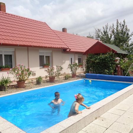 Irénke Vendégház Alsópáhok Kültér fotó